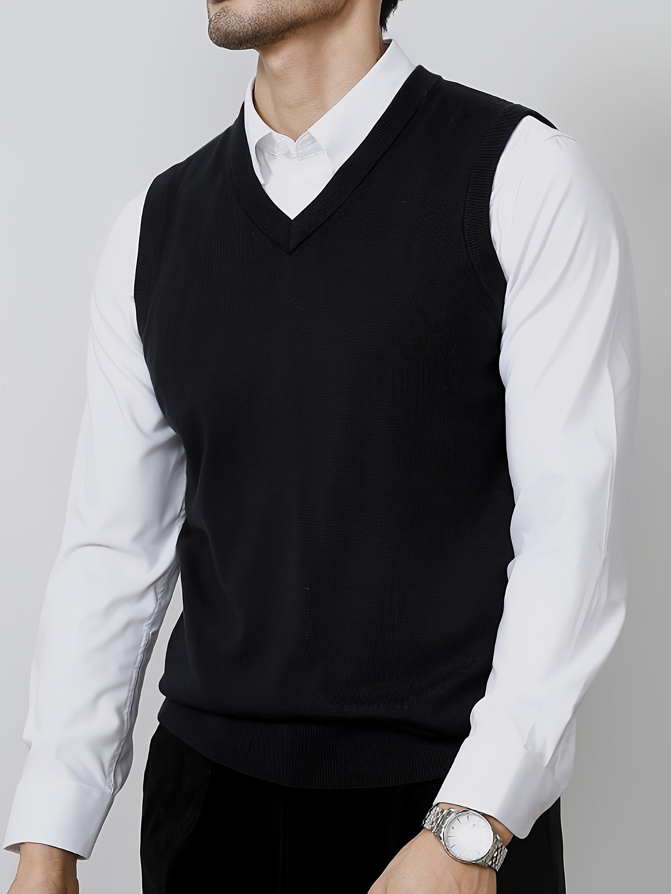 1pc Gilet sans manches en tricot à col en V uni pour homme - Pullover en polyester légèrement extensible pour le printemps\u002Fl'automne - Débardeur en tricot ajusté