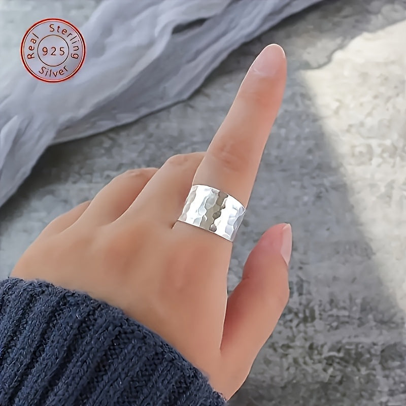 Elegant 925 Silver Hand-hammered Wide Ring, Adjustable Ring for Women, Wide Face Ring for Men, Retro And Simple, Suitable for Daily Party Wear, Birthday, Mother's Day, Father's Day, Valentine's Day, Graduation Gift