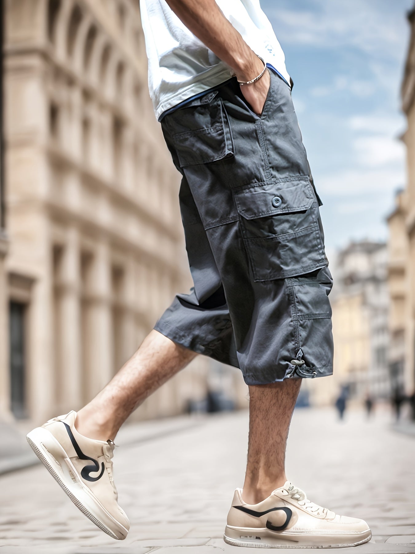 Men'S Outdoor Casual Cargo Shorts with Multiple Pockets, Knee-Length, Featuring an Elastic Waistband And Button Closure, Suitable for Outdoor Adventures, Fishing, Hiking, And Various Outdoor Activities.